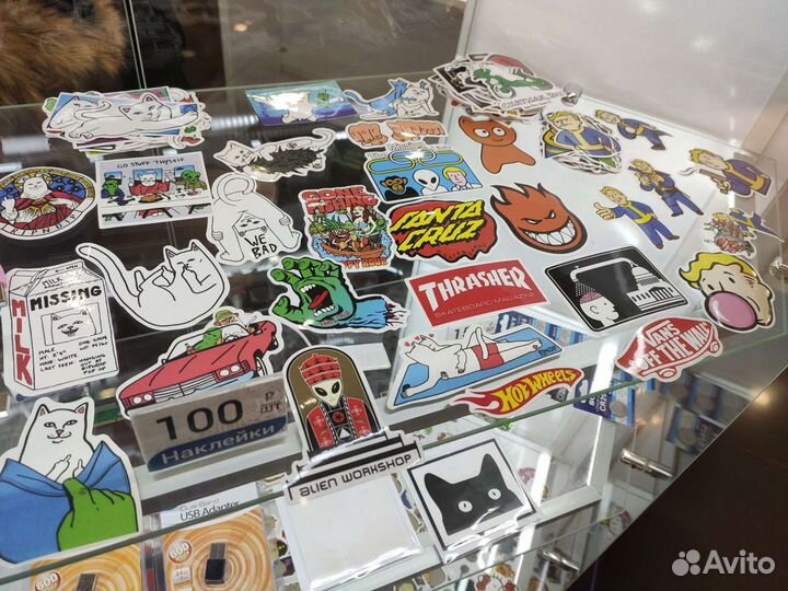 Наклейки стикеры на ноутбук