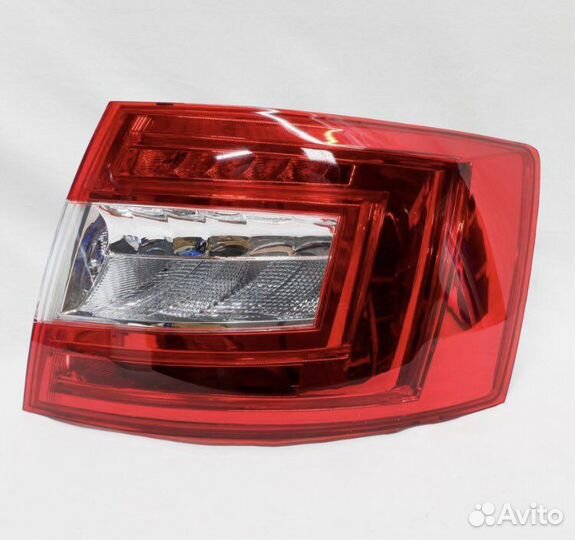 Фонарь задний правый Skoda octavia а7