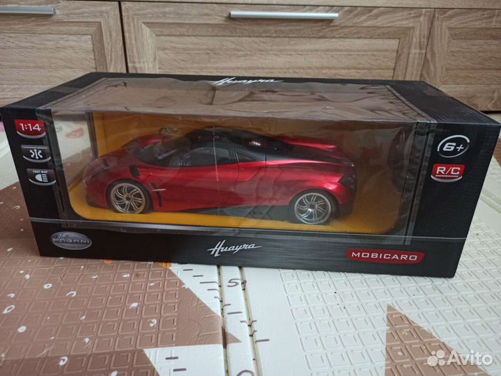 Новая Машина на радиоуправлении Pagani 1:14