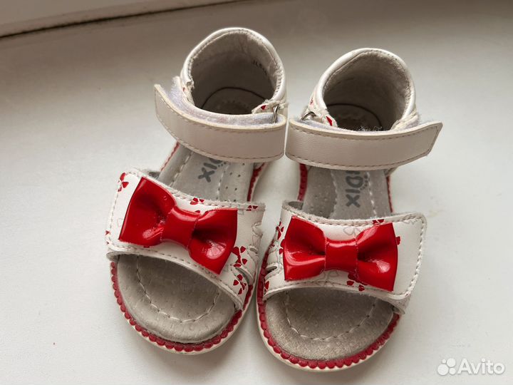 Сандалии для девочки