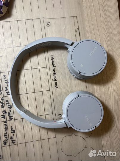 Беспроводные наушники sony