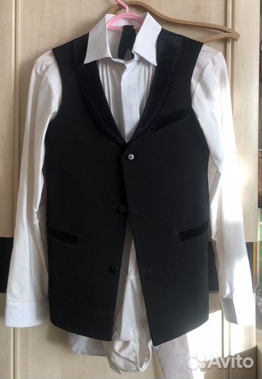 Костюм и обувь для спортивно бальных танцев