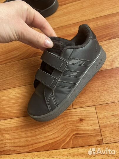 Кроссовки adidas детские