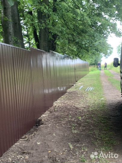 Забор из евроштакетника под ключ