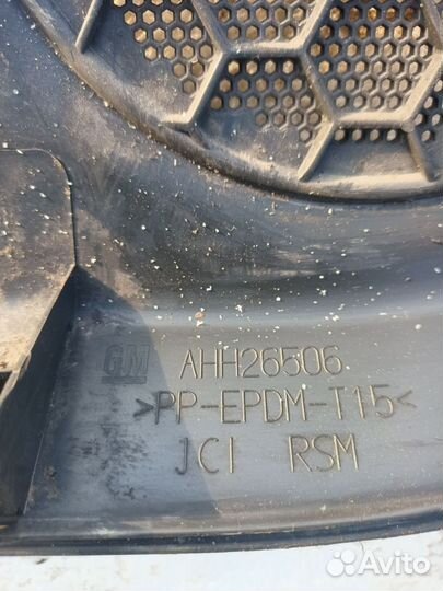 Обшивка двери передней правой Opel Zafira B