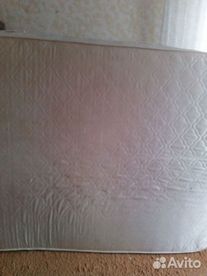 Матрас 140х200 бу