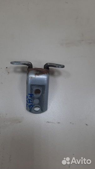 Петля двери задней правой нижняя Toyota Corolla