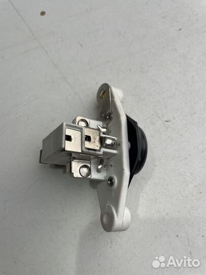 Регулятор напряжения Mobiletron VR-B193M VW