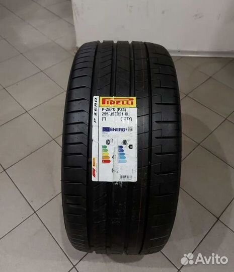 Pirelli P Zero 295/35 R21 103Y