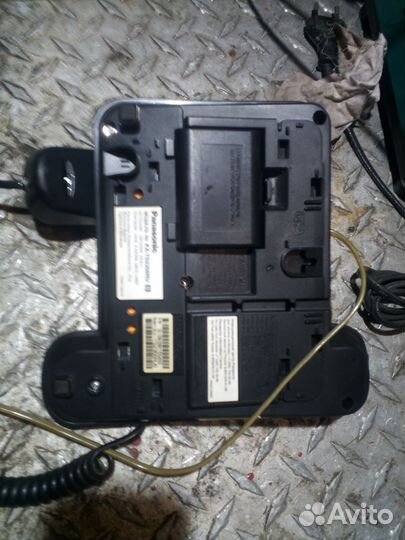 Кнопочный домашний телефон