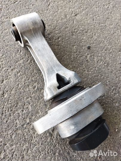 Опора двс задняя hyundai Kia