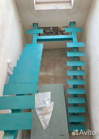 Перила деревянные для лестниц