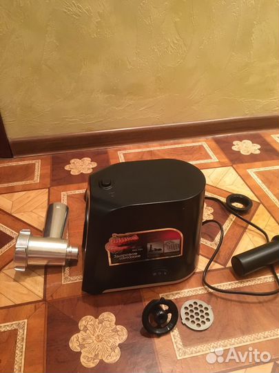 Мясорубка redmond