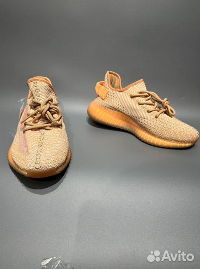 Кроссовки Yeezy Boost 350 V2 Персик