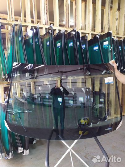 Лобовое стекло Volkswagen Pointer