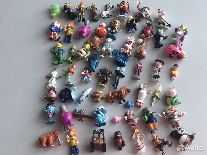 Игрушки из старых киндеров,рандомно