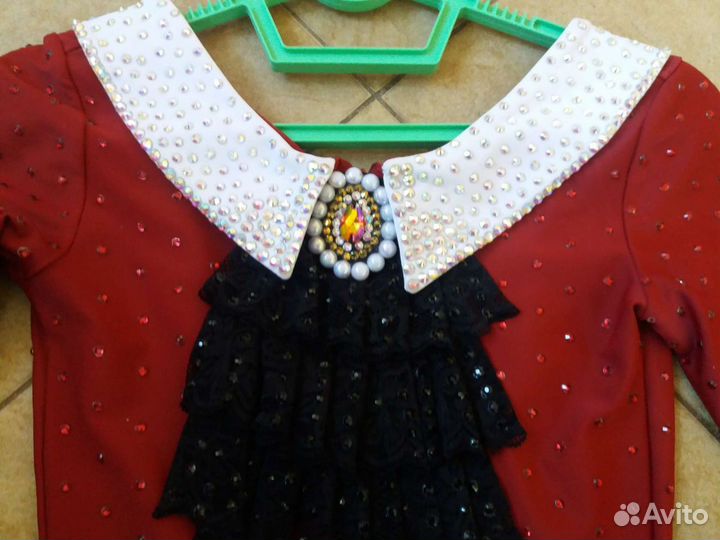 Костюм для фигурного катания на девочку 11-12лет