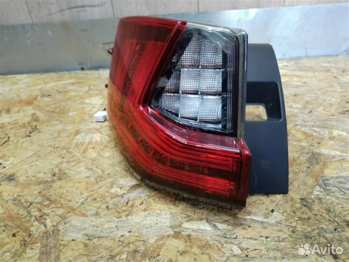 Фонарь задний наружный левый Lexus RX200t/RX300/RX