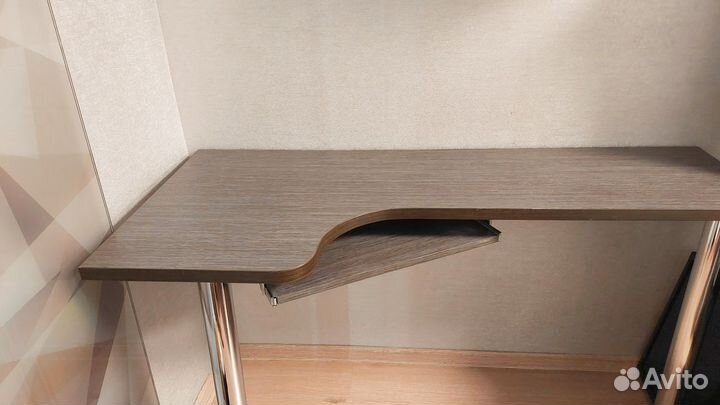 Компьютерный столик бу
