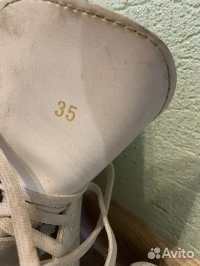 Коньки фигурные 35 размер