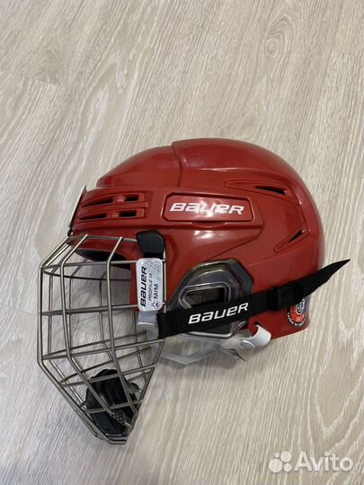 Хоккейный шлем профессиональный
