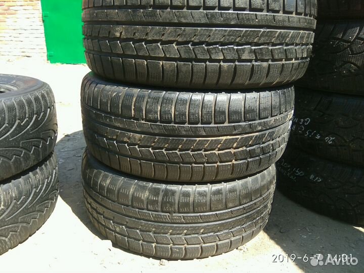 Roadstone Winguard 235/55 R17