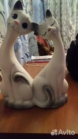Котики статуэтка