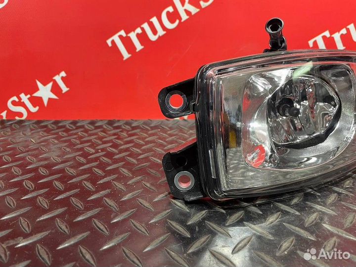 Фара противотуманная правая Renault T