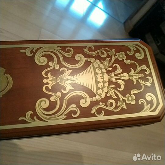 Деревянная коробка для часов De Bethune