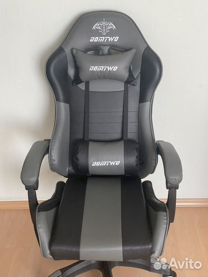 Игровое компьютерное кресло