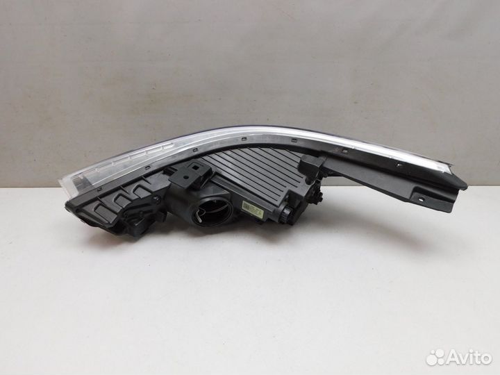 Фара правая Hyundai Solaris