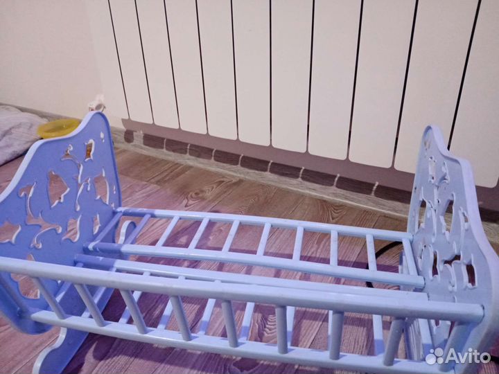 Кукольная кровать