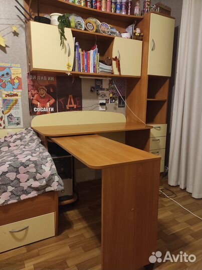 Мебель в детскую комнату