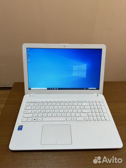 Ноутбук Asus X540LA