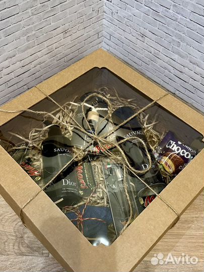 Подарочные боксы для мужчин к 23 февраля