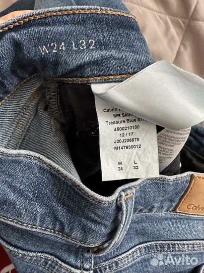 Джинсы Calvin Klein