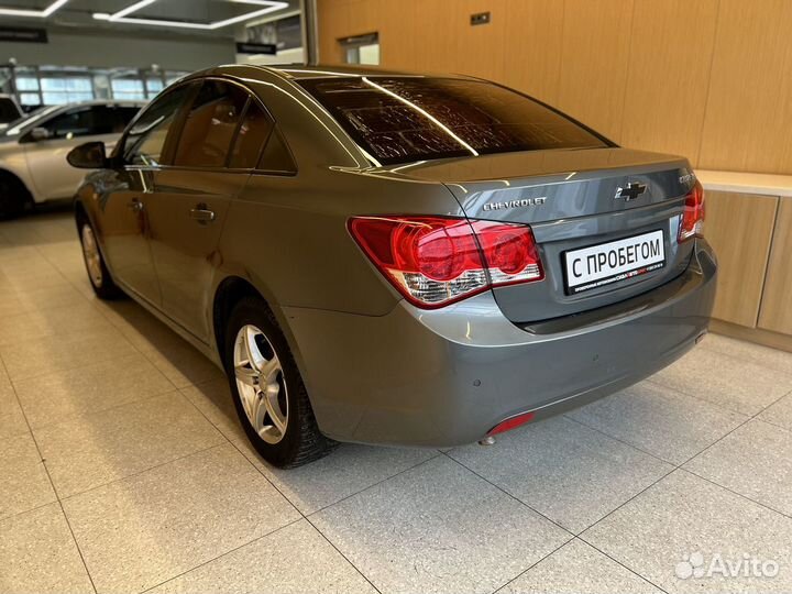 Chevrolet Cruze 1.8 AT, 2010, 127 130 км