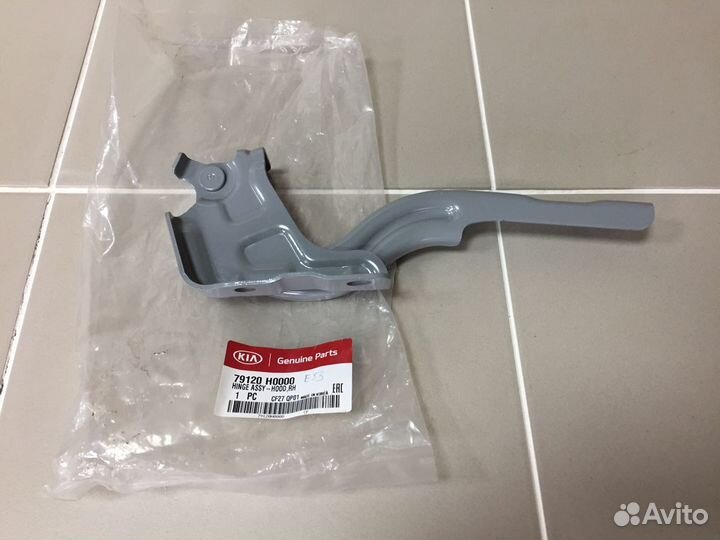 Петля капота правая Kia Rio 2017-н.в