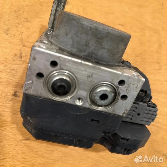 Блок абс, 11604030270 Toyota Verso-S 2011-2016 года