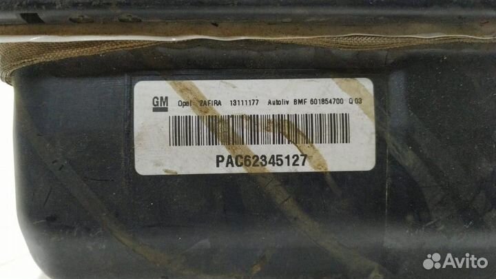 Подушка безопасности в торпеду Opel Zafira B 2005