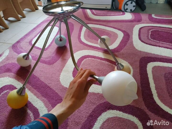 Гибкая люстра потолочная для кухни/зала