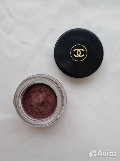 Chanel кремовые тени