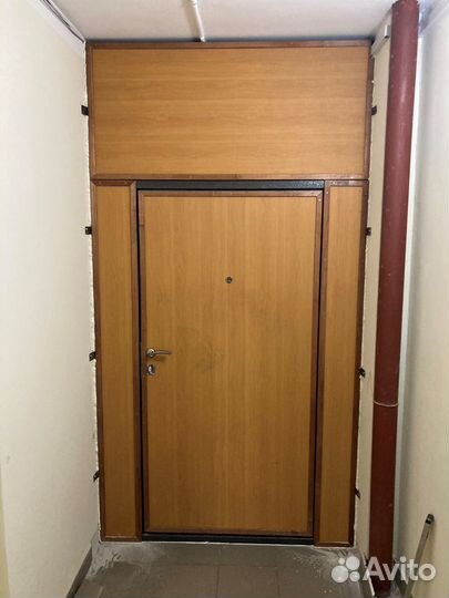 Дверь тамбурная в коридор