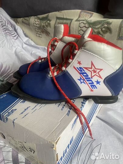 Лыжные ботинки классические детские