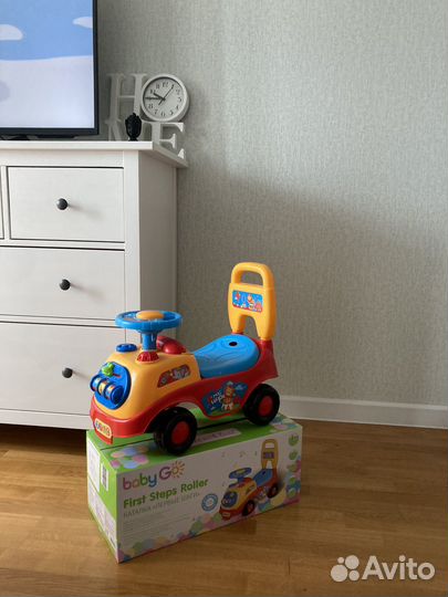 Машинка-каталка первые шаги baby go