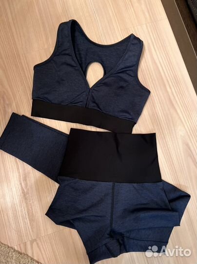 Костюм спортивный