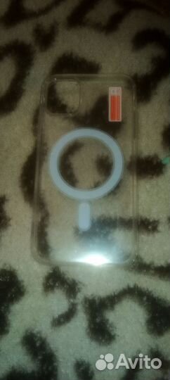 Чехол на iPhone 11