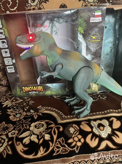 Динозавр Attivio