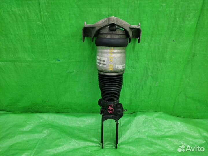 Стойка пневмо перед прав VW Touareg / Cayenne / Q7