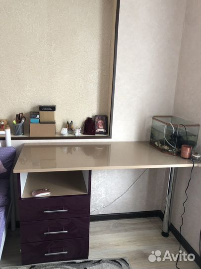 Стол маникюрный (письменный)